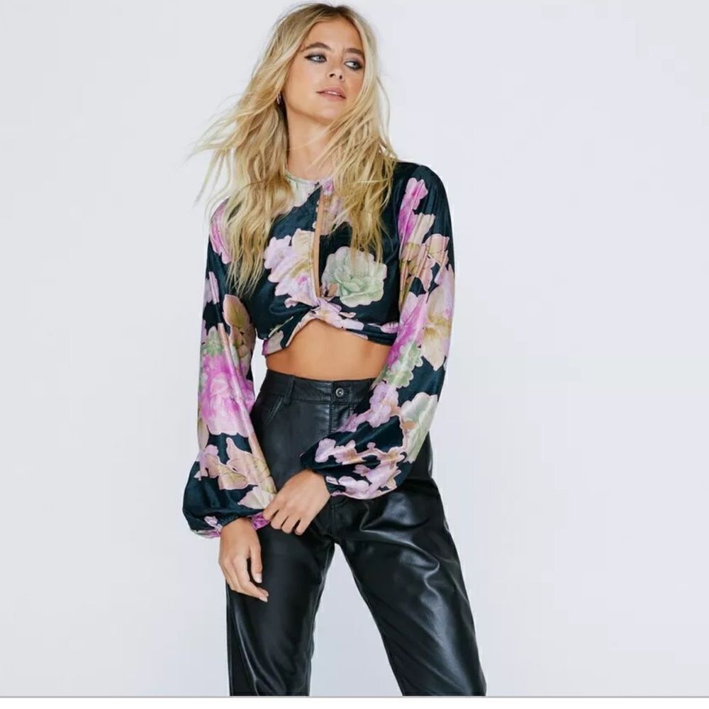NWT Nasty Gal velvet floral crop black pink small 0